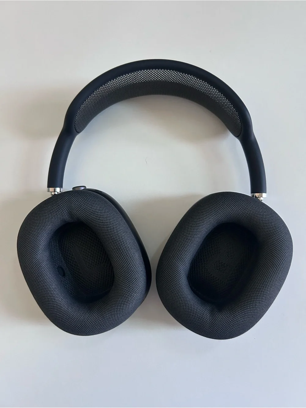 Apple AirPods Max Wireless Over-Ear Headphones, Noise Cancelling, Space Gray